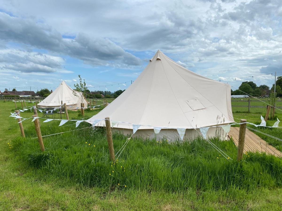 אפטון אפון סברן Honey Pod Farm Bell Tents מראה חיצוני תמונה