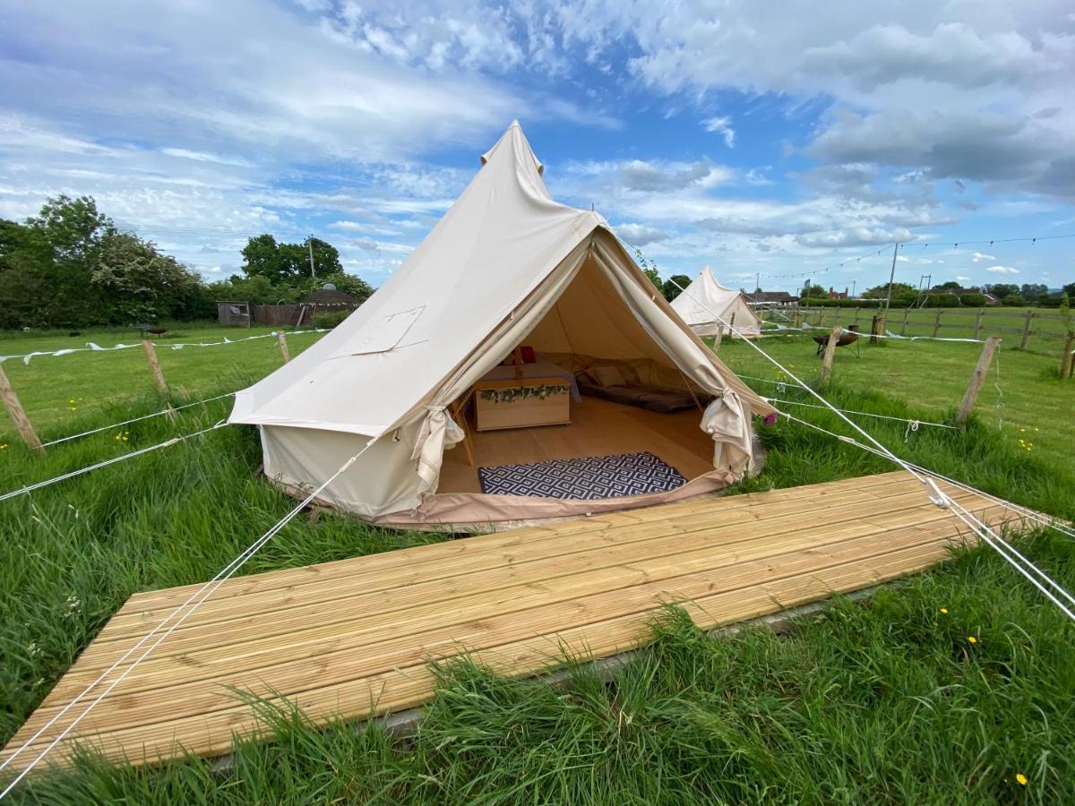 אפטון אפון סברן Honey Pod Farm Bell Tents מראה חיצוני תמונה